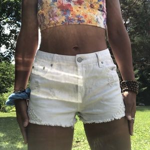 *white floral decal shorts*